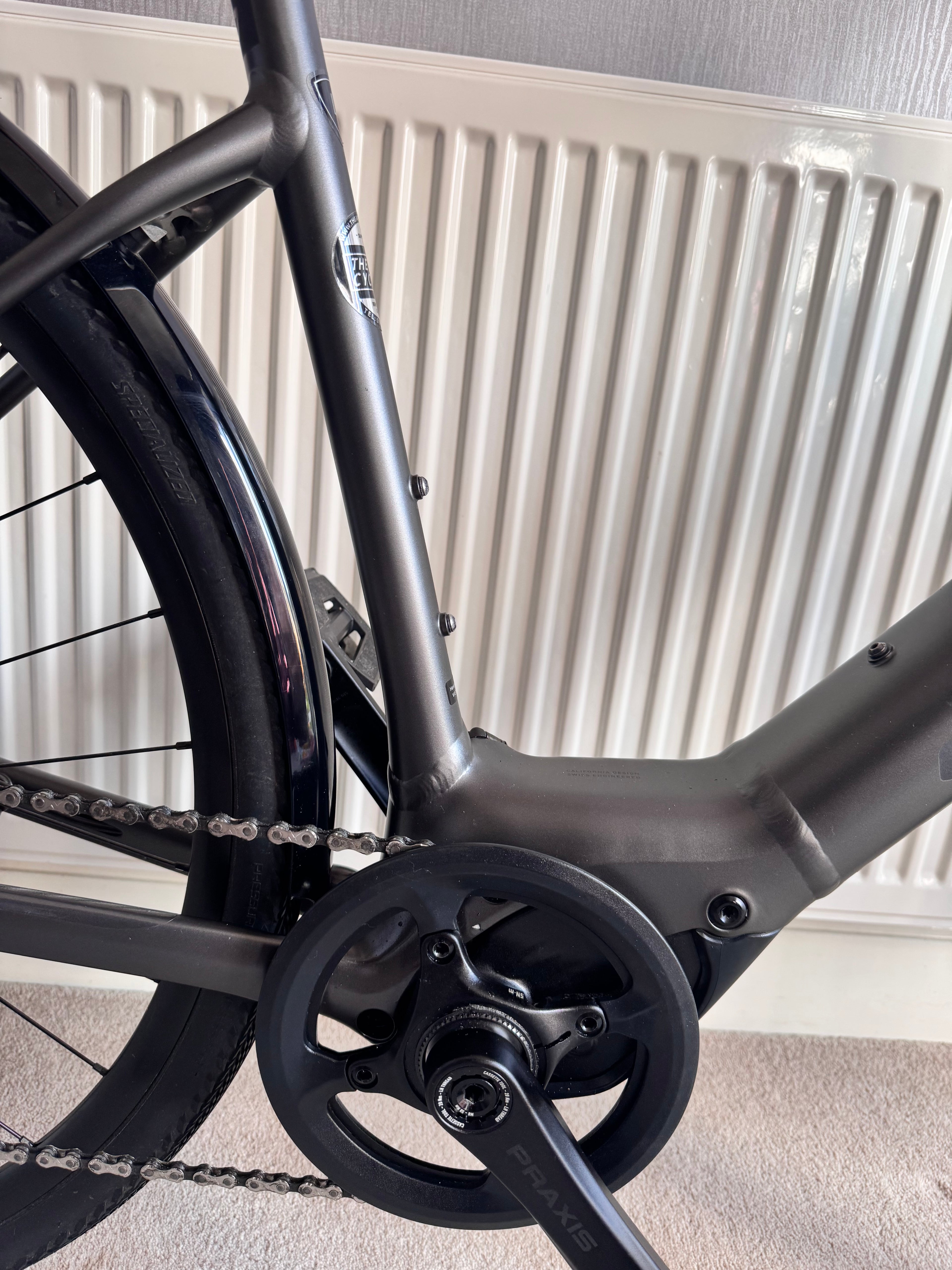 Nearly new Specialized Vado SL 4.0 Large bike for sale