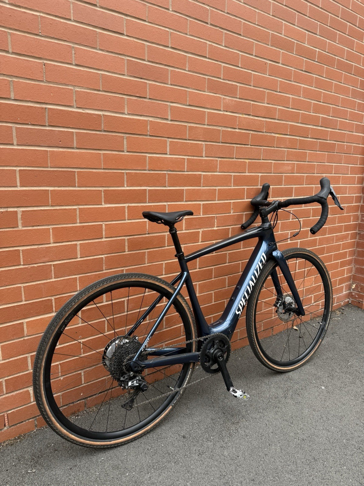 Nearly new Specialized Turbo Creo SL Comp Carbon Gravel Bike 2021 Large Size