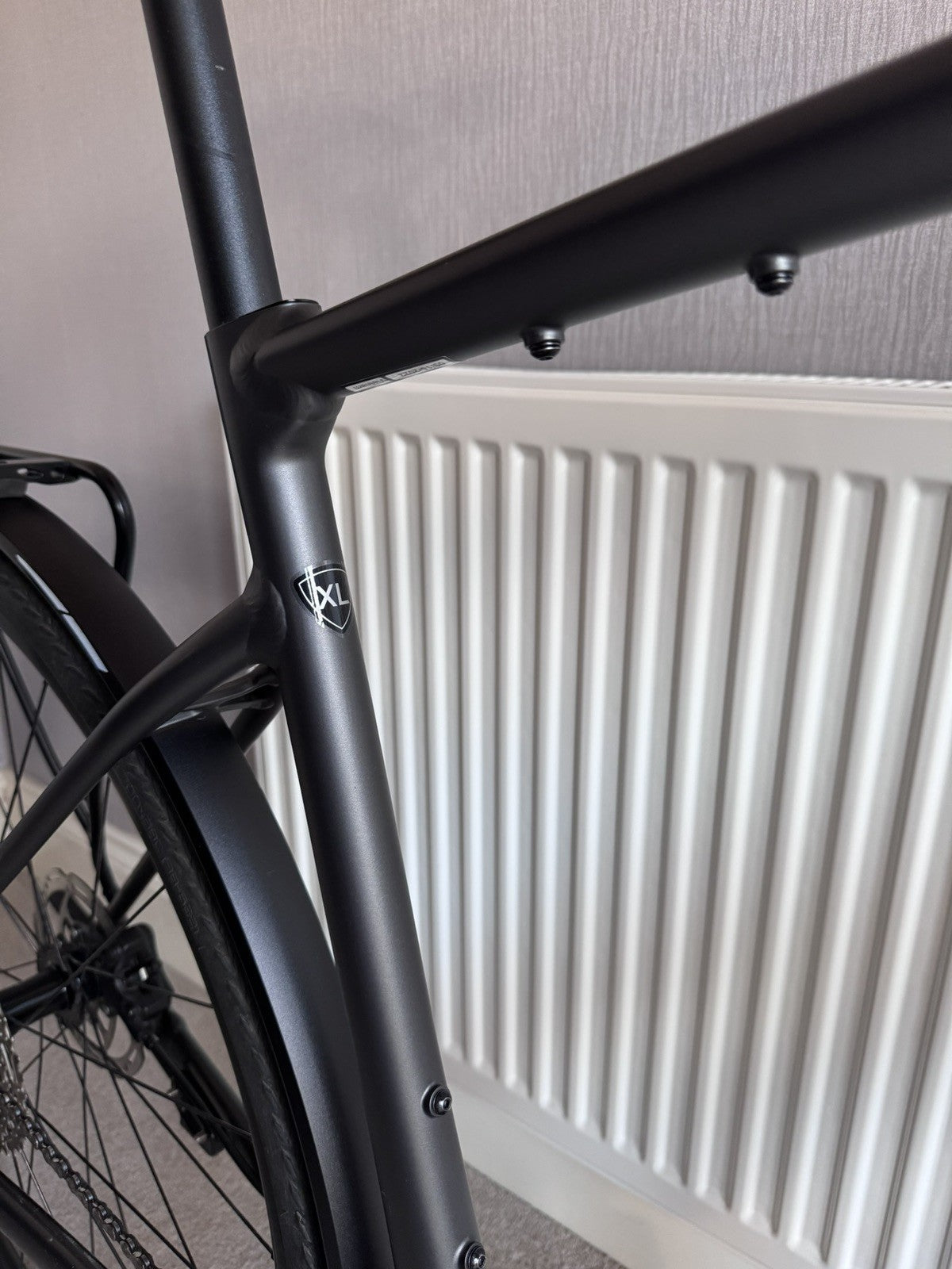 Nearly new Specialized Vado SL 4.0 XL bike for sale with warranty