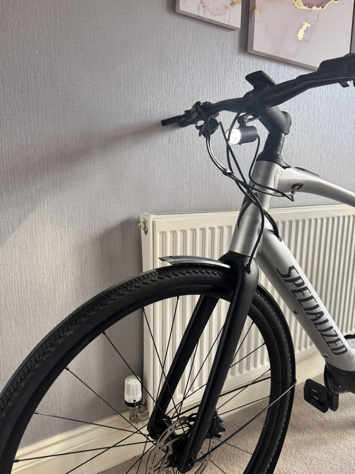 Excellent conditions Specialized Vado SL 5.0 EQ Large bike for sale