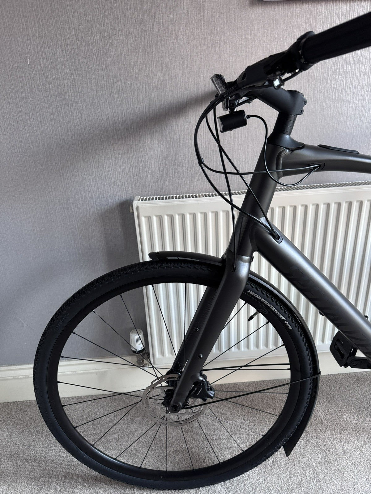 Nearly new Specialized Vado SL 4.0 XL bike for sale with warranty