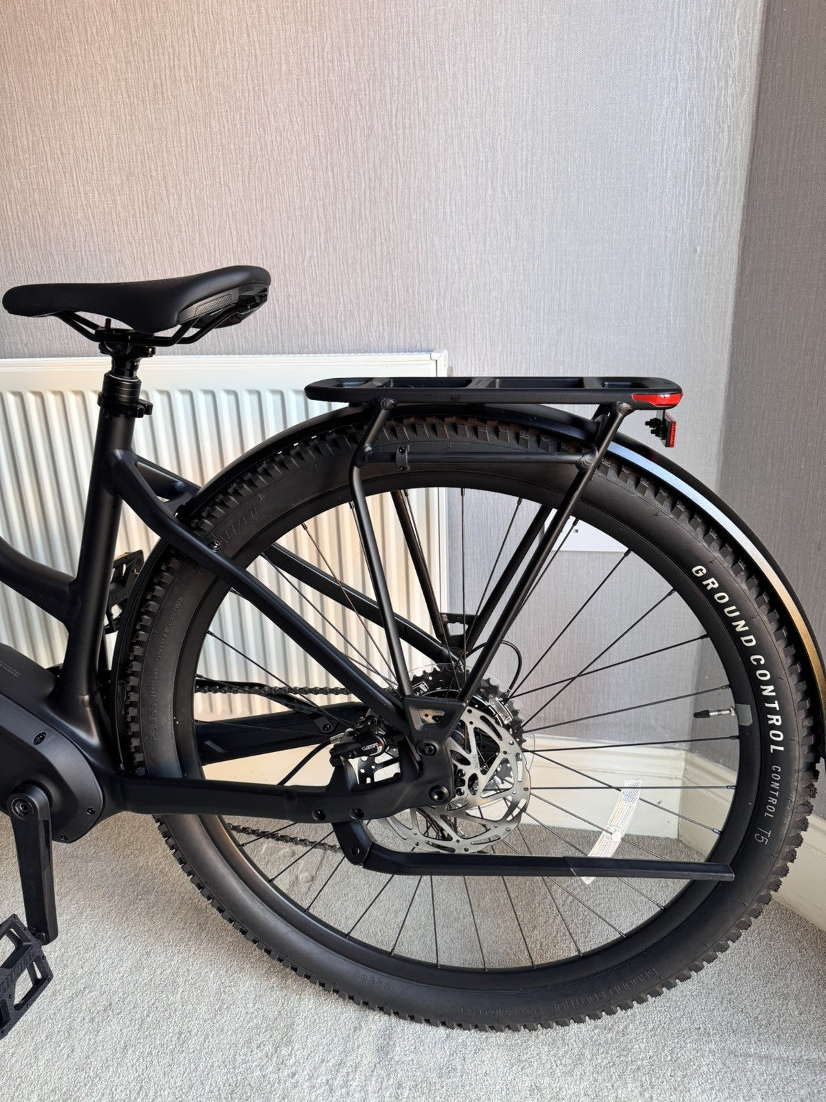 Nearly New Specialized Turbo Tero 4.0 Step-Through 2025 Large Bike with Warranty